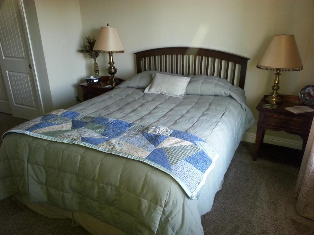 אוקהורסט Yosemite Sierra View Bed & Breakfast חדר תמונה