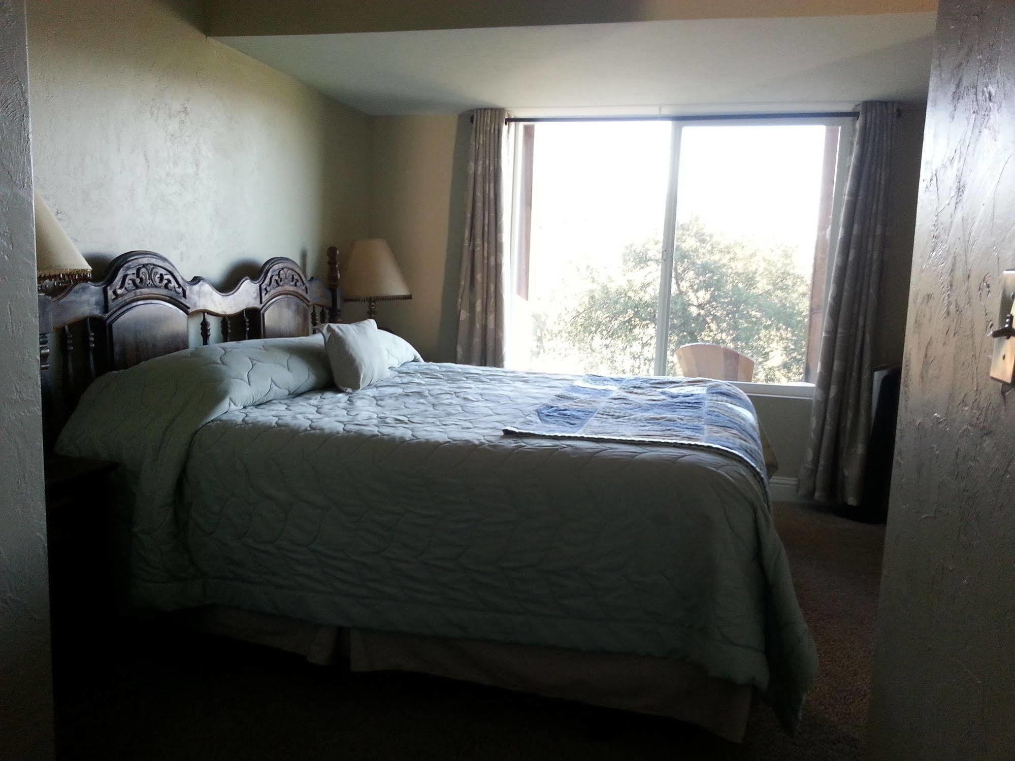 אוקהורסט Yosemite Sierra View Bed & Breakfast מראה חיצוני תמונה